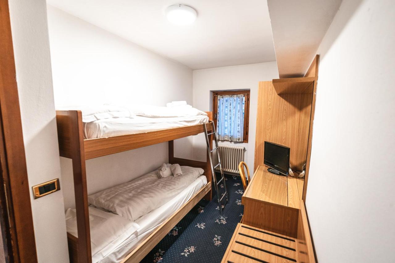 Smart Hotel Renzi Folgarida Exteriör bild