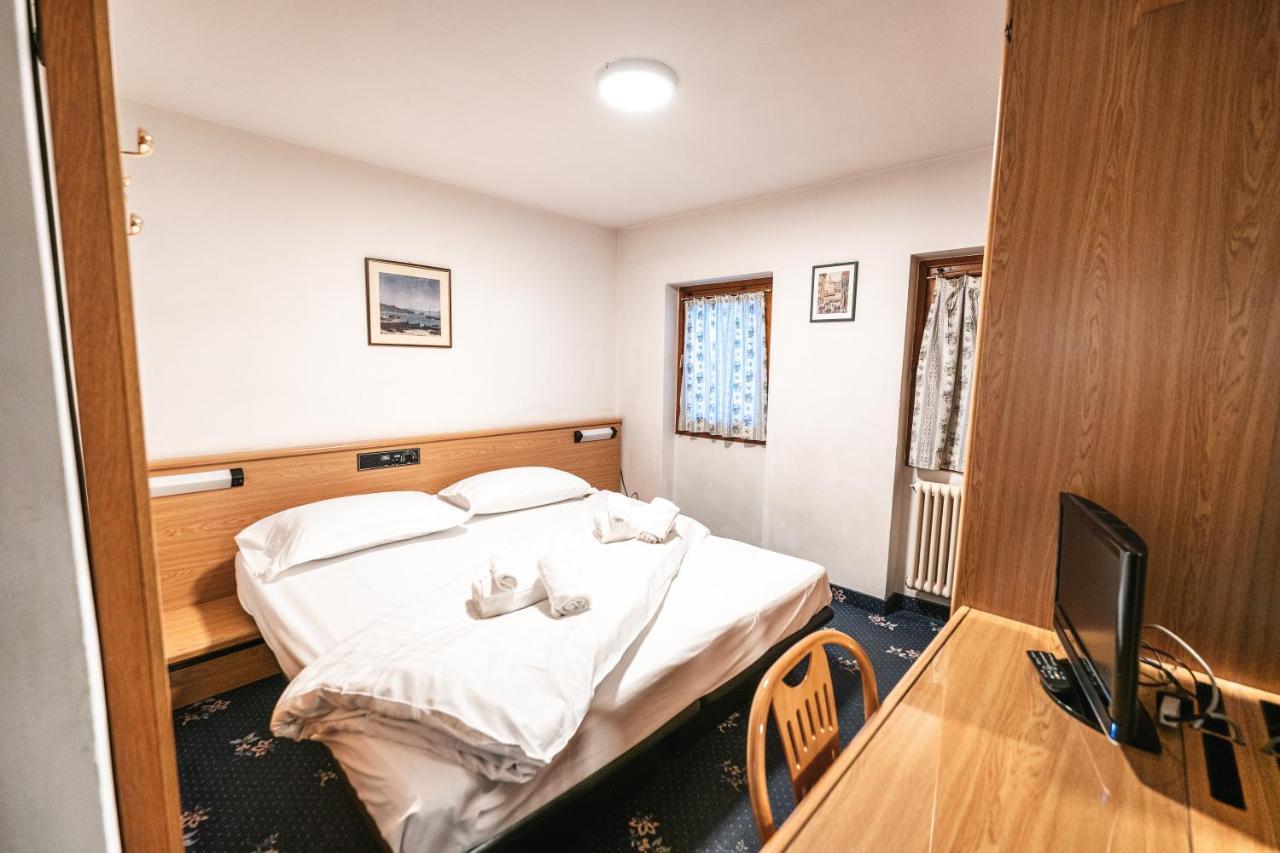 Smart Hotel Renzi Folgarida Exteriör bild